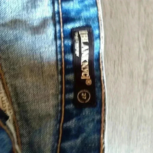 Blank NYC Hi Rise Jeans - Picture 3 of 6